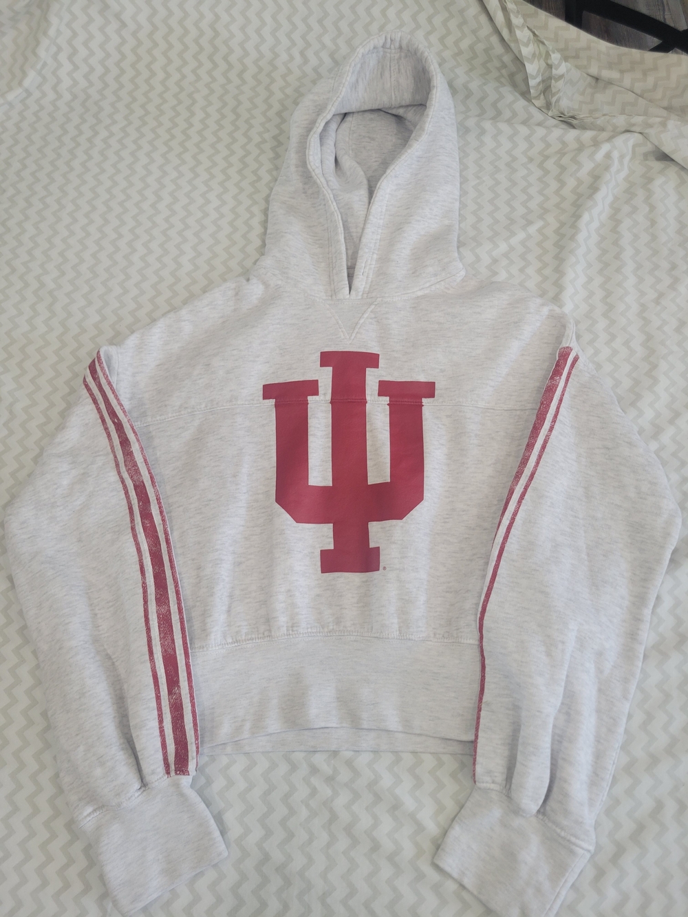 League Collegiate Wear Indiana Hoosiers Cropped Hoodie Grey Crimson Striped IU